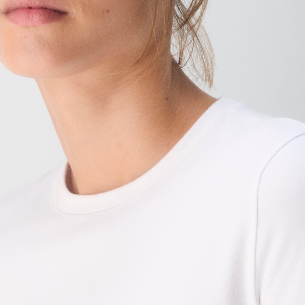 Aritzia HomeStretch Smooth Tune T-Shirt - Picture 4 of 9